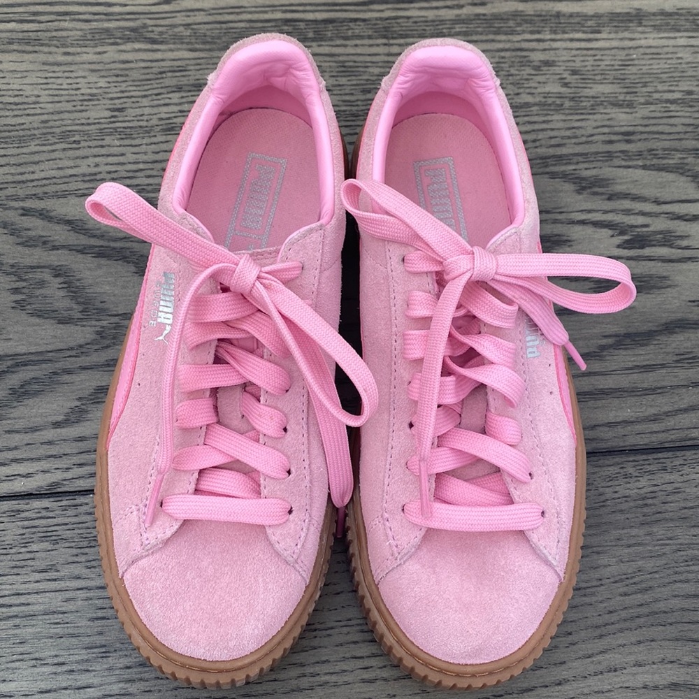 Puma pink suede girls shoes